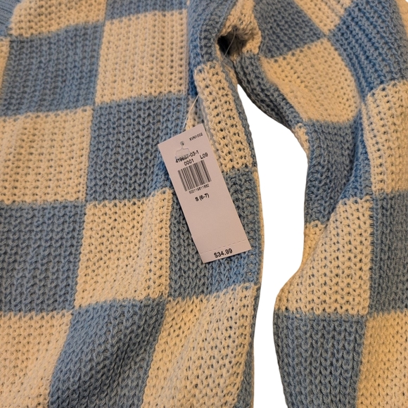 NWT Blue and Cream Checkered Sweater - Picture 2 of 2